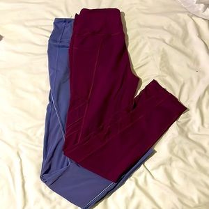 2 pair of Victoria secrets leggings!
